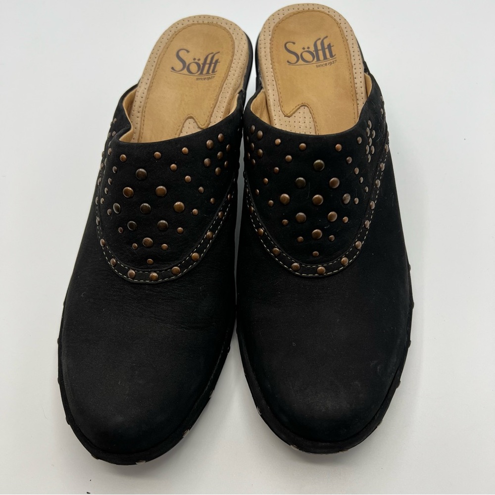 Sofft women's 7M Black Suede  studded slip on mules clogs casual comfort shoes